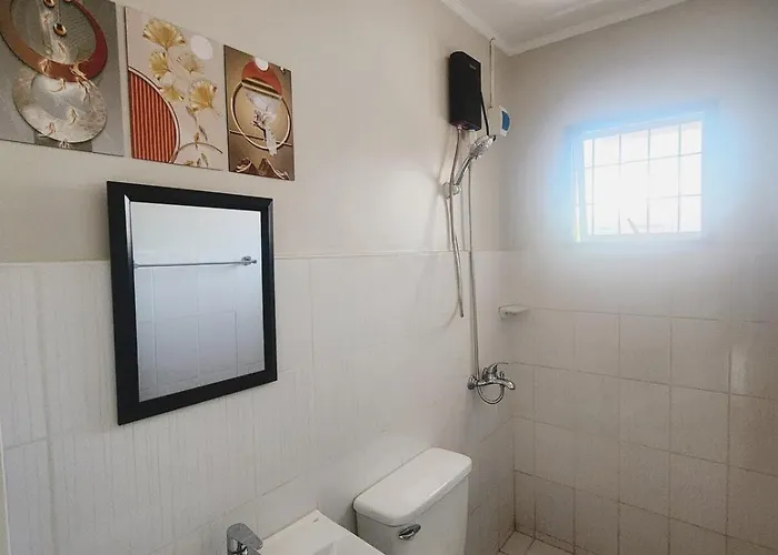 Newtown Near, 3 Rooms, 2-story House, Entire House, Plain, Fast Internet, Opposite Lg Garden Ferienhaus