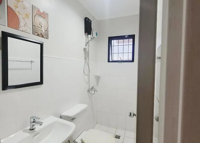 Newtown Near, 3 Rooms, 2-story House, Entire House, Plain, Fast Internet, Opposite Lg Garden